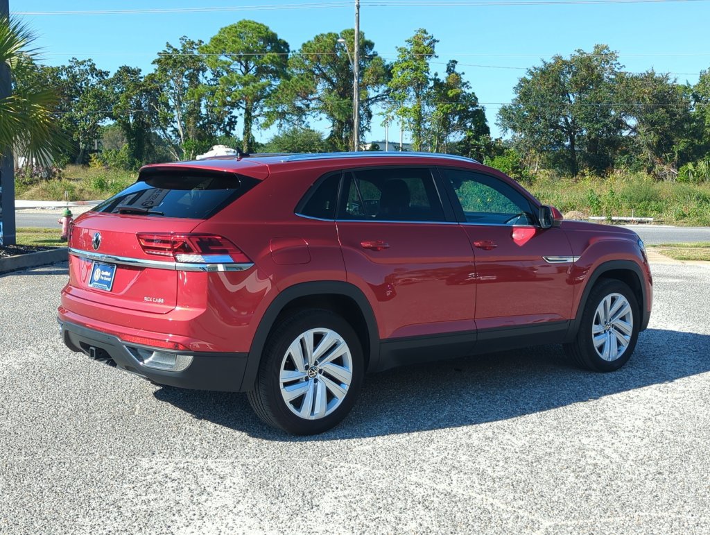 Used 2023 Volkswagen Atlas Cross Sport SE w/ Panoramic Sunroof Package FWD image 7