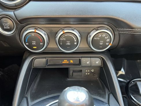 Used 2020 MAZDA MX-5 Miata Grand Touring RWD image 19