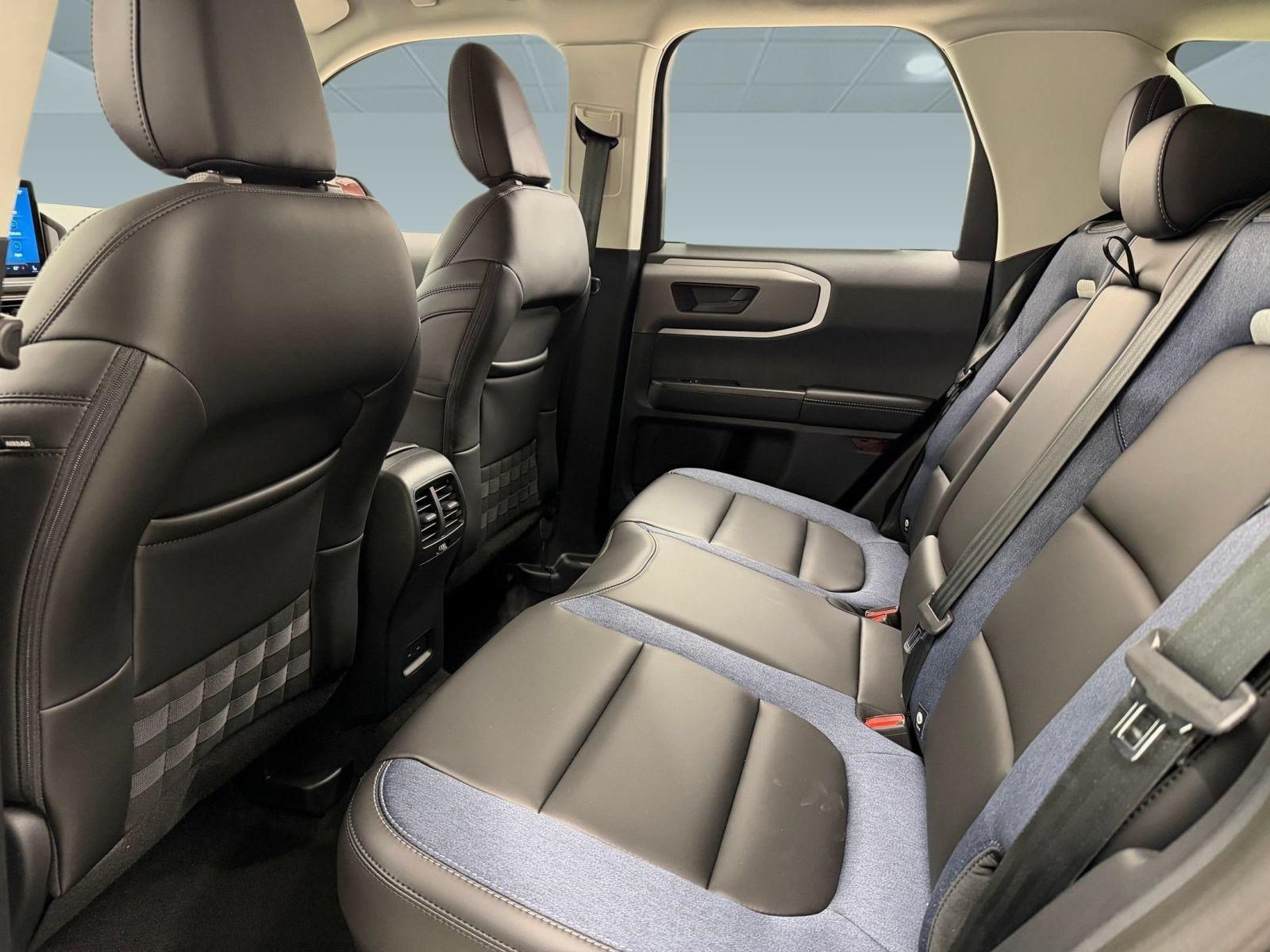 New 2026 Ford Bronco Sport Outer Banks w/ Interior Protection Package AWD/4WD image 28
