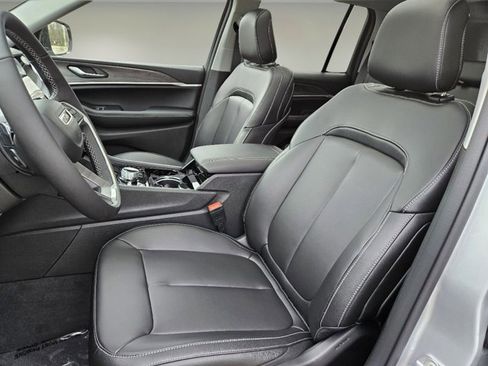 New 2023 Jeep Grand Cherokee 4WD 4xe image 15