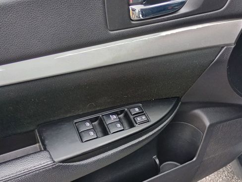 Used 2014 Subaru Outback 2.5i Premium image 12