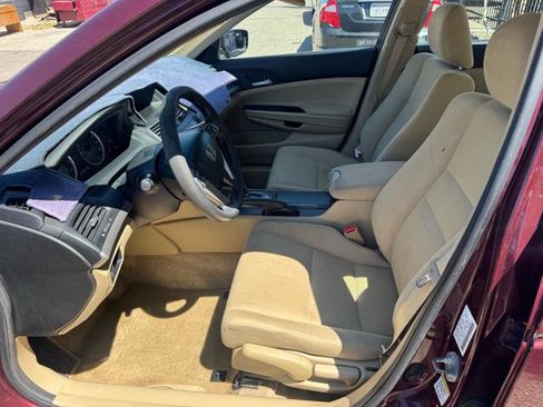Used 2011 Honda Accord LX image 9