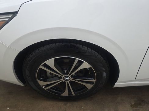 Used 2022 Nissan Sentra SV image 19