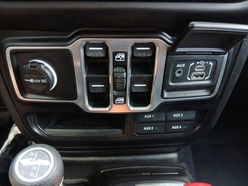 Used 2021 Jeep Wrangler Unlimited Sport AWD/4WD image 6