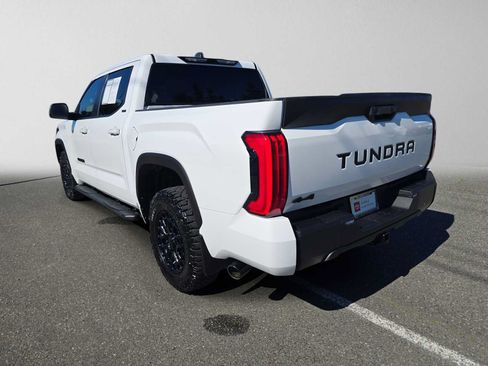 Used 2025 Toyota Tundra SR5 w/ SR5 Premium Package AWD/4WD image 6