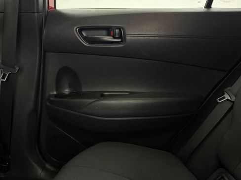 Used 2022 Toyota Corolla Cross LE FWD image 34