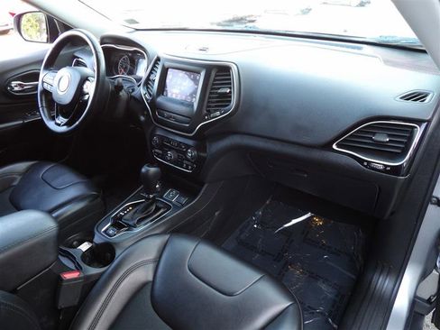 Used 2019 Jeep Cherokee Latitude Plus image 15