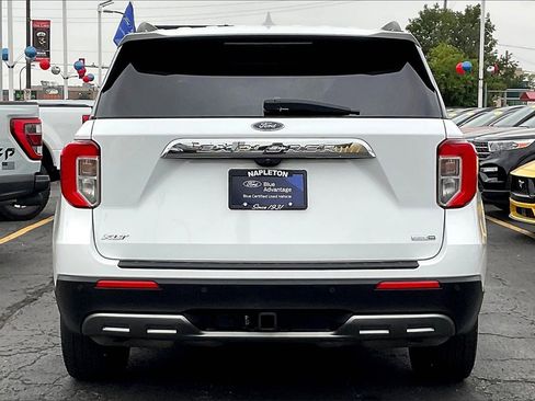 Certified 2020 Ford Explorer XLT w/ Equipment Group 202A image 3
