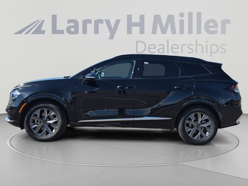 Used 2023 Kia Sportage SX FWD image 2