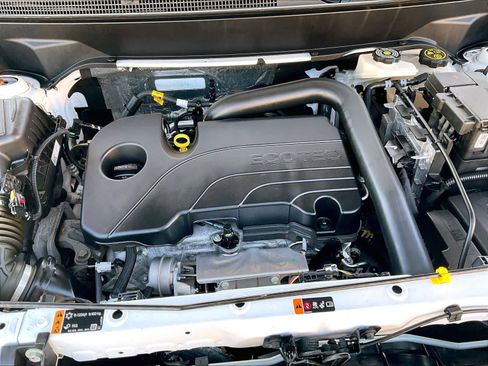 Used 2024 Chevrolet Equinox LT w/ LPO, Floor Liner Package image 34