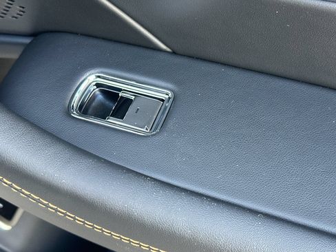 New 2026 Bentley Flying Spur Plug-In Hybrid AWD/4WD image 18