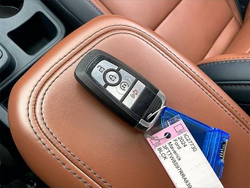 Used 2024 Ford Maverick Lariat image 28