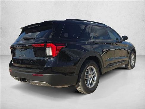 New 2026 Ford Explorer Active w/ Active Comfort Package RWD image 2