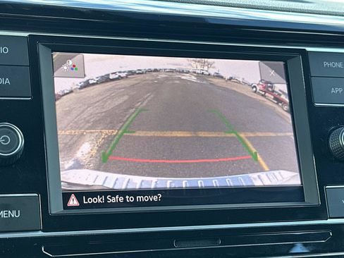 Used 2024 Volkswagen Taos S image 28