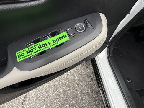 New 2026 Honda HR-V EX-L image 14