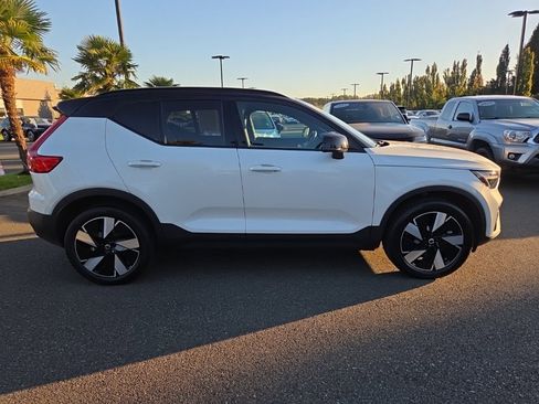 Certified 2024 Volvo XC40 Recharge Core w/ Protection Package Premier image 9
