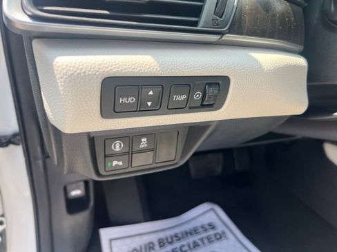 Used 2020 Honda Accord Touring image 9