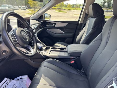 Used 2025 Acura MDX FWD image 17