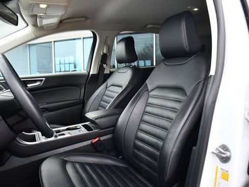 Used 2024 Ford Edge SEL w/ Convenience Package image 13