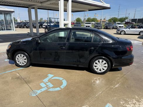 Used 2016 Volkswagen Jetta S FWD image 2