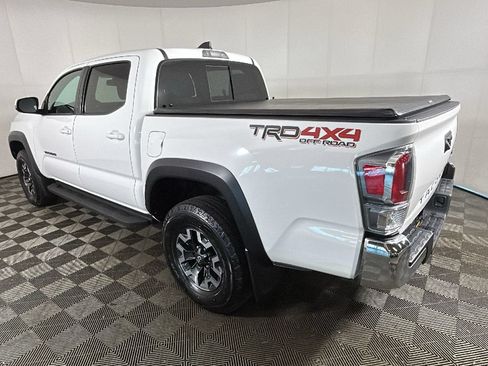 Used 2021 Toyota Tacoma TRD Off-Road AWD/4WD image 5