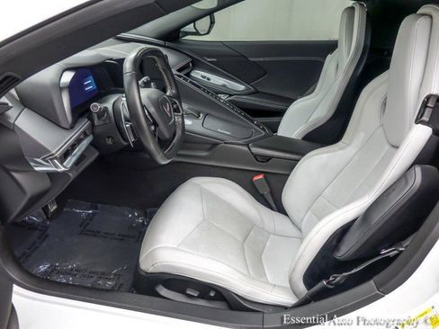 Used 2022 Chevrolet Corvette Stingray Coupe w/ 1LT image 11