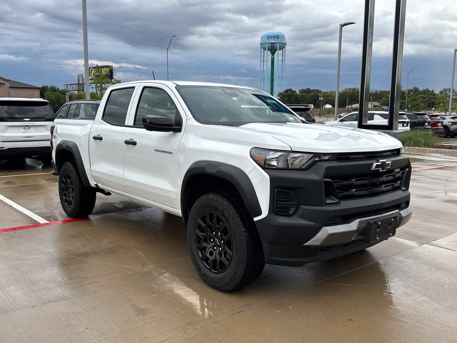 Certified 2024 Chevrolet Colorado Trail Boss w/ Technology Package AWD/4WD image 8