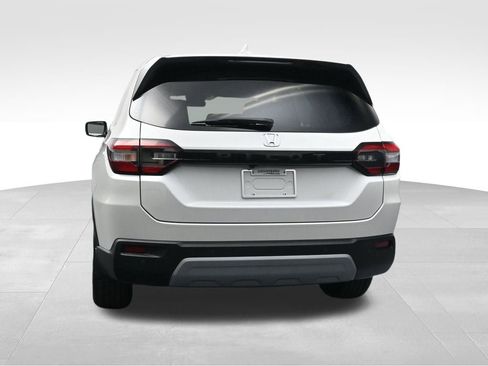 New 2025 Honda Pilot EX-L image 5