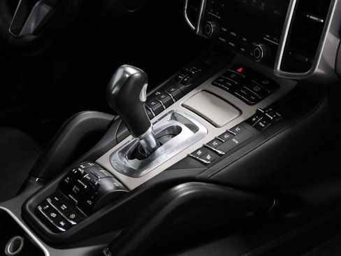 Used 2018 Porsche Cayenne GTS image 21