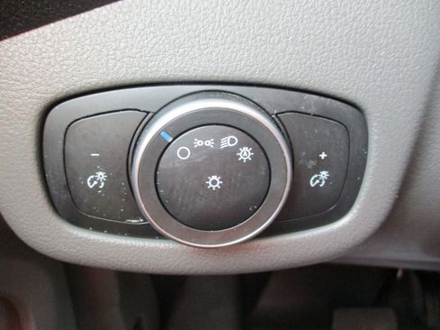 Used 2022 Ford Transit Connect XL image 10