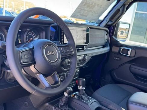 New 2026 Jeep Wrangler Unlimited Rubicon image 17