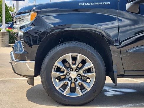 Used 2023 Chevrolet Silverado 1500 LT AWD/4WD image 8