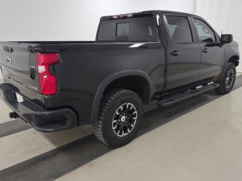 Used 2024 Chevrolet Silverado 1500 ZR2 w/ Technology Package AWD/4WD image 7