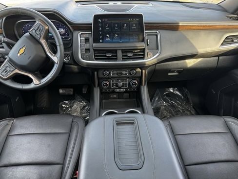 Certified 2023 Chevrolet Suburban High Country image 11