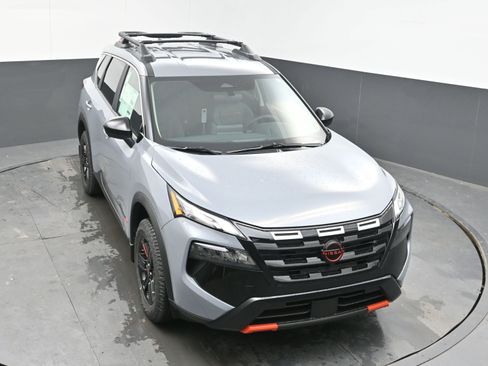 New 2026 Nissan Rogue SV image 31