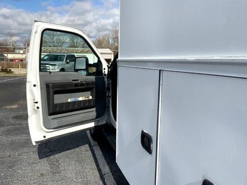 Used 2015 Ford F450 XL w/ Power Equipment Group image 23