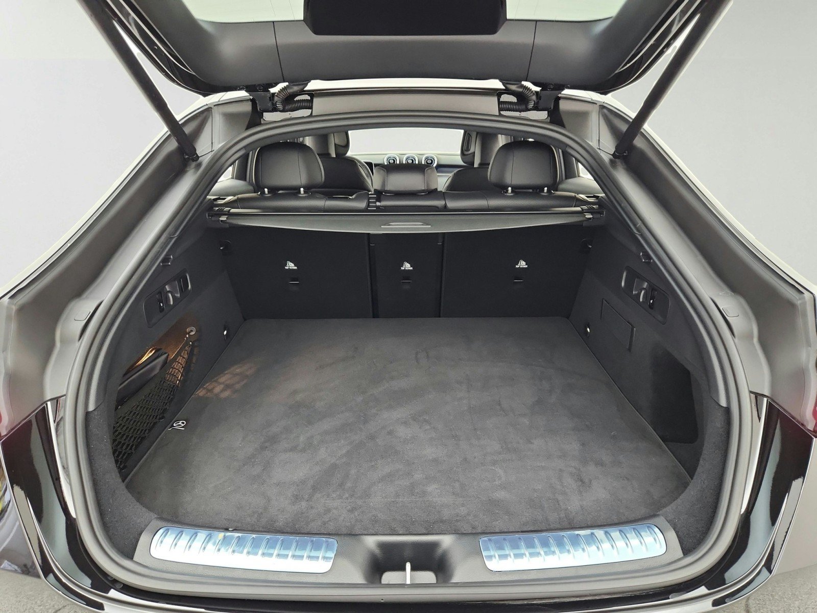 Certified 2025 Mercedes-Benz GLC 300 4MATIC image 31
