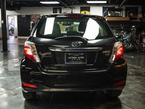 Used 2013 Toyota Yaris LE FWD image 6