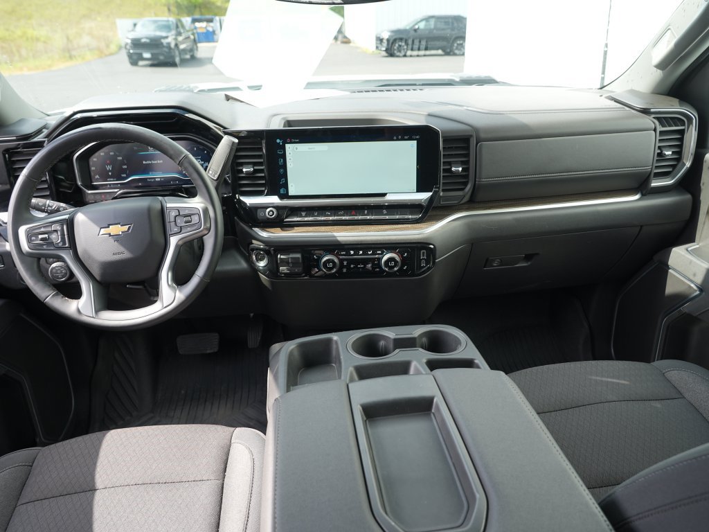 Certified 2025 Chevrolet Silverado 3500 LT w/ All Star Edition AWD/4WD image 24