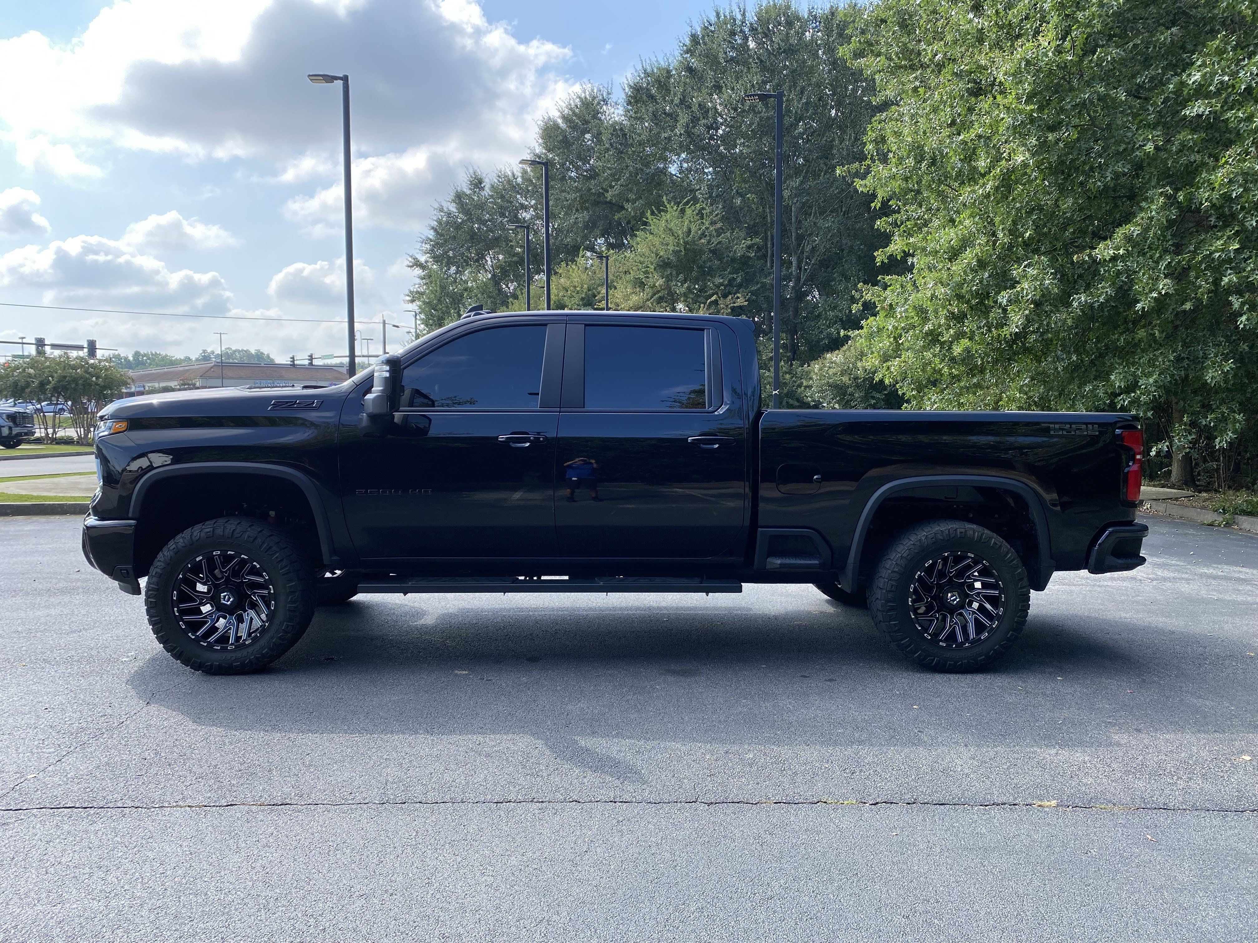 Used 2025 Chevrolet Silverado 2500 LT w/ Trail Boss Package AWD/4WD image 6