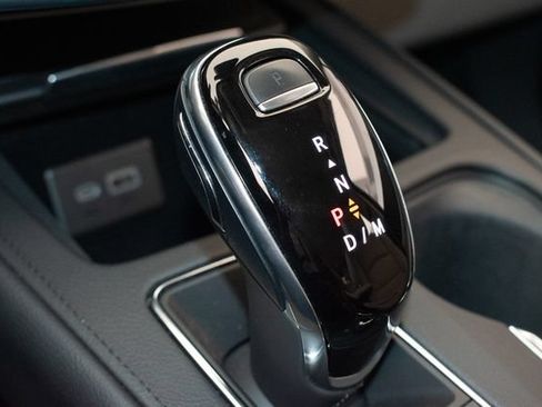 Used 2023 Cadillac XT4 Premium Luxury w/ Enhanced Visibility Package AWD/4WD image 32
