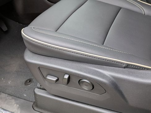 New 2025 Chevrolet Tahoe Premier image 12