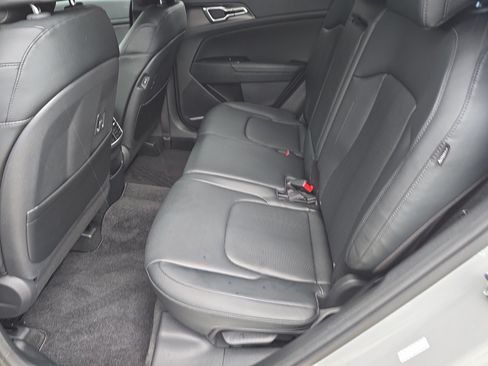 Certified 2026 Kia Sportage EX FWD image 17