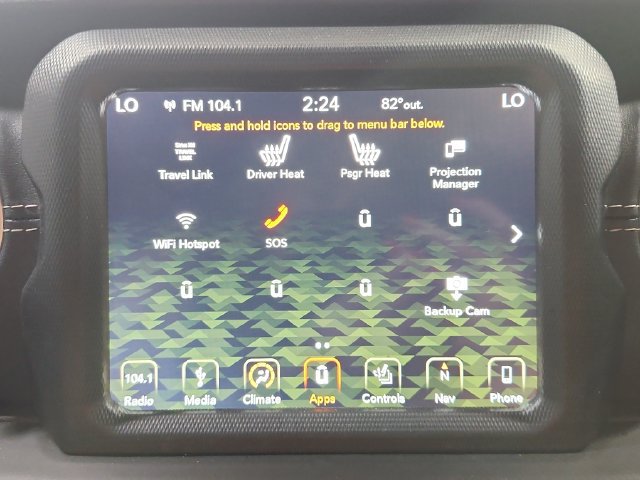 Used 2018 Jeep Wrangler Unlimited Sahara AWD/4WD image 16
