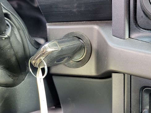 Used 2024 Ford F150 XLT w/ Mobile Office Package image 28