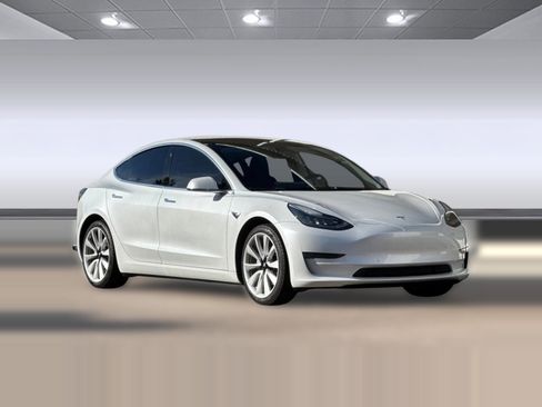 Used 2020 Tesla Model 3 Standard Range image 6