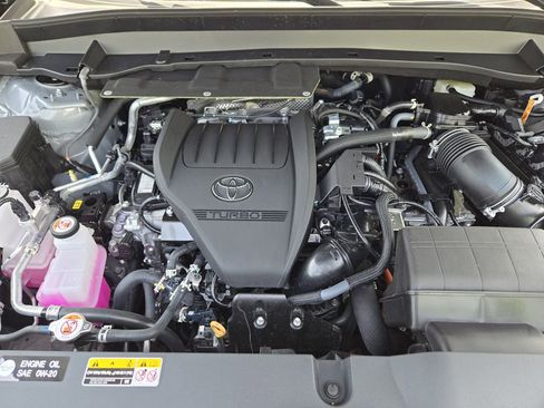 Used 2026 Toyota Grand Highlander AWD Hybrid image 32