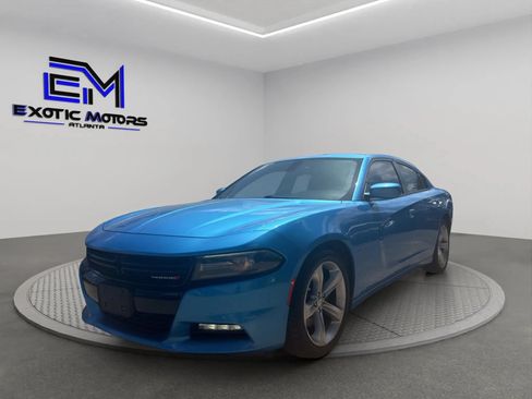 Used 2016 Dodge Charger R/T RWD image 1