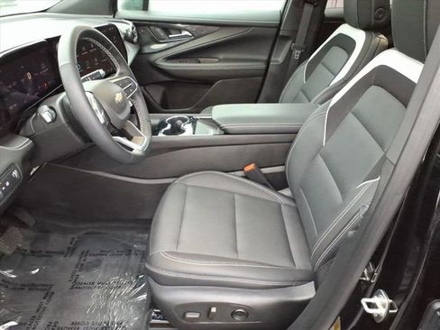 Used 2024 Chevrolet Blazer EV LT image 5