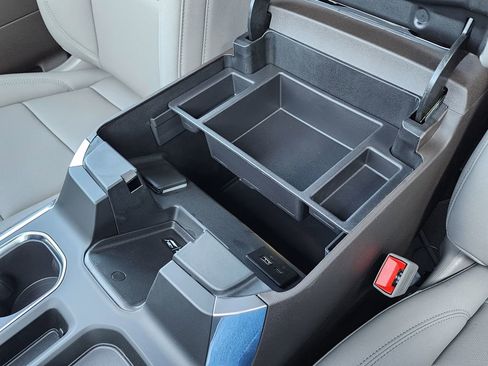 New 2026 GMC Sierra 1500 SLT w/ SLT Premium Plus Package image 32